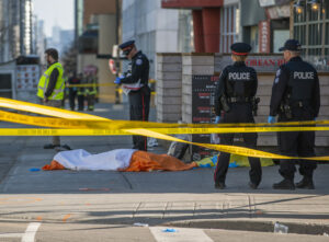 Пукотници и во Канада, едно лица загина, тројца се повредени