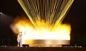 ФОТО+ВИДЕО: Прекрасни сцени од Париз, олимпискиот оган полета на спектакуларен начин